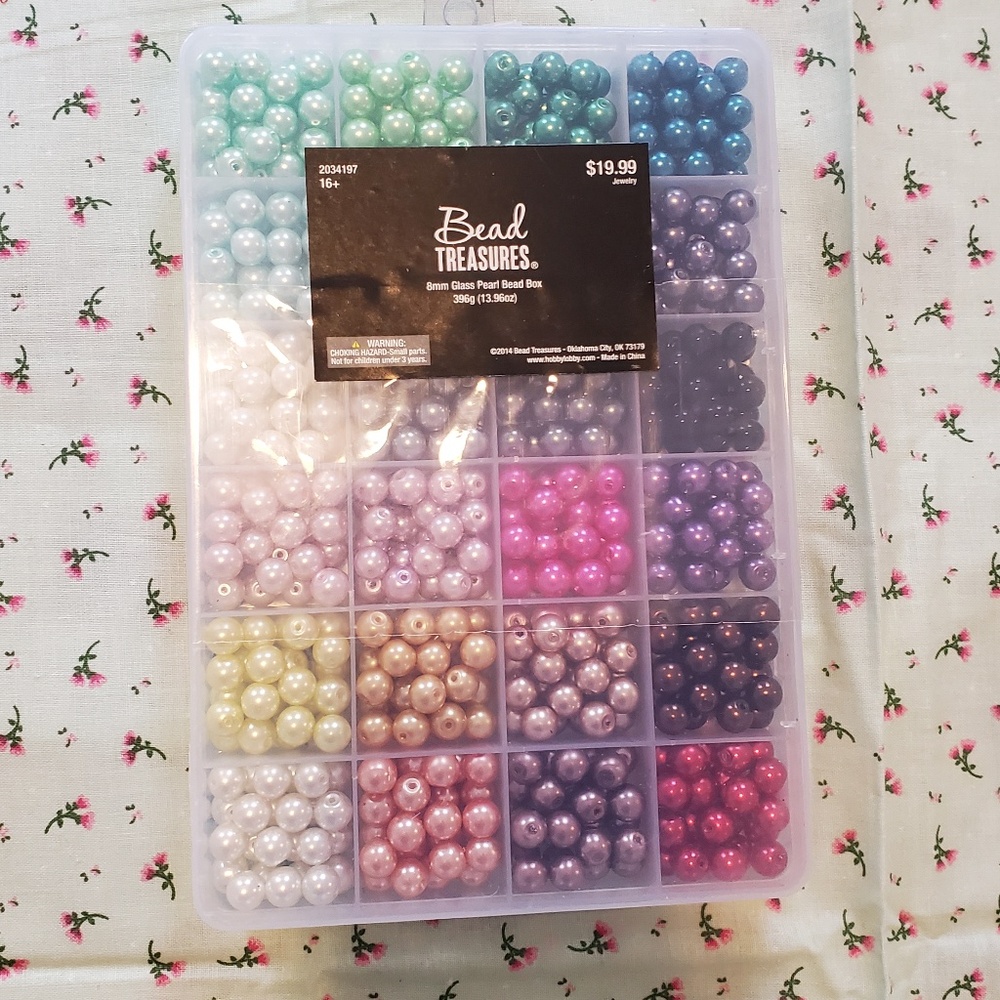 Bead Treasures 8 mm Glass Pearl Bead box